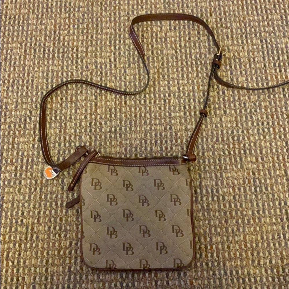 Women’s Dooney & Bourke Crossbody Bag